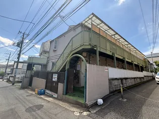 第三通南ハウス【2階】の外観