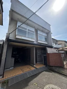 メゾン三鷹【1階】の外観