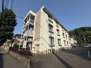 東京都多摩市鶴牧2【アパート】の外観