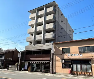 サンコーポ東山【5階】の外観