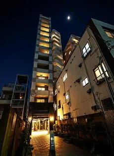 東京都新宿区若松町【マンション】の外観