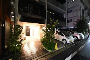 東京都新宿区市谷薬王寺町【マンション】の外観