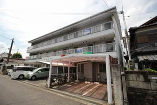 ヴィラたかまつ【3階】の外観