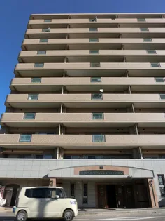 シャリオ三永壱番館【6階】の外観