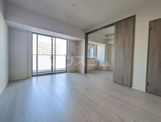 エクセレント ザ タワー【5階】の居間