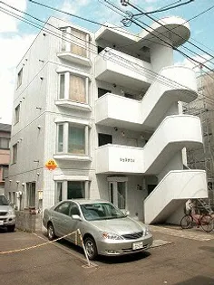 シェスタ24【4階】の外観