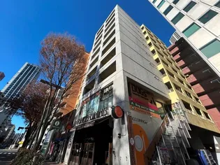 東京都新宿区西新宿6【マンション】の外観