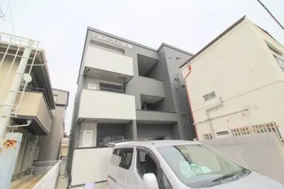 アルバス上野東【1階】の外観