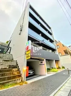 東京都品川区上大崎3【マンション】の外観