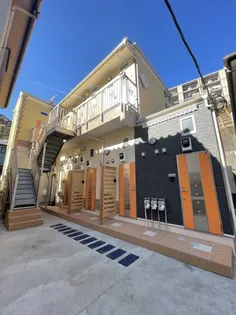 ロックガーデンズ横浜【1階】の外観