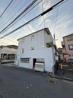 ウイング三軒茶屋【1階】の外観