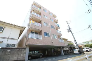 ロイヤルシティ城東【5階】の外観