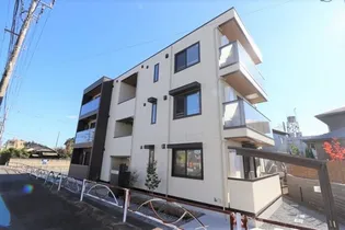 プラデーラ【3階】の外観