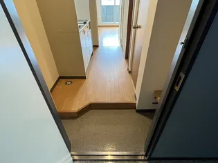 ワンノール米山A【3階】の玄関