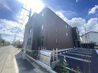 キャピターレウエスト【1階】の外観