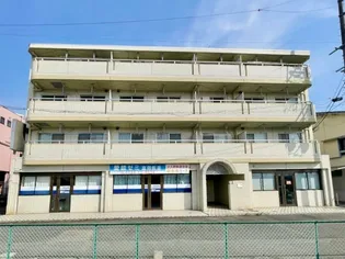 カーム富岡【3階】の外観