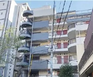 コスモリード四谷三丁目【4階】の外観