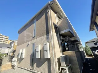 エーデルワイス中山の外観