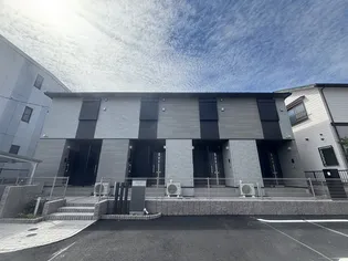 フラット スリーの画像