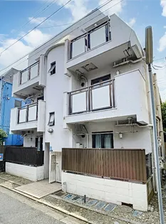 パークアベニュー【2階】の外観