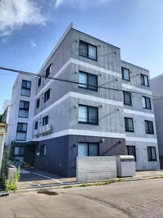 カレラ麻生の画像