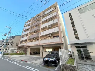 クリーデンス新大阪【5階】の外観