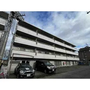 クリスタルヒルズの画像