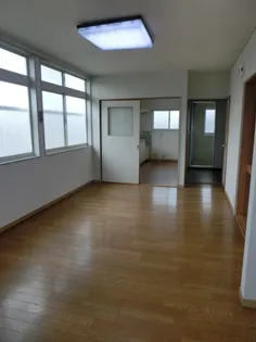 メゾンエイト【1階】の居間