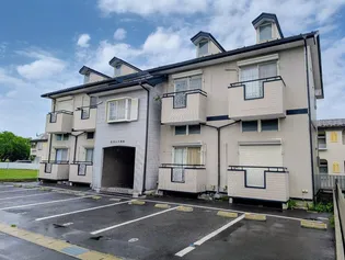 グランド吉岡【2階】の外観