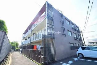 メゾンヤマカA【3階】の外観