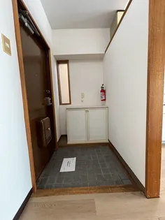 フラッツ浦添【3階】の玄関