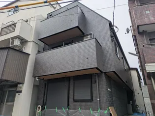 ヴォアザン・マロン【3階】の外観