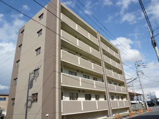 プラウドRの画像