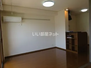 エスプワール矢倉下【2階】の居間