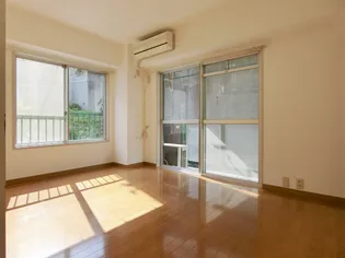 東京都新宿区河田町【マンション】の外観