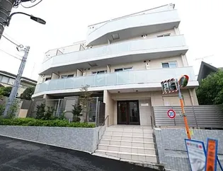 東京都新宿区河田町【マンション】の外観