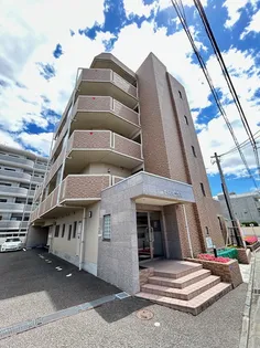 ティンガーラII【2階】の外観