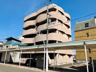 カサ ミラの画像