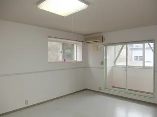 コンフォート笛田【1階】の居間