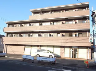 アヴニールの画像