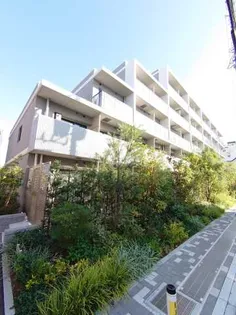 ウエリスアーバン中野坂上【3階】の外観