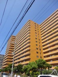 ライオンズマンション新大阪第6【10階】の外観