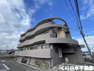 グランディール小泉【3階】の外観