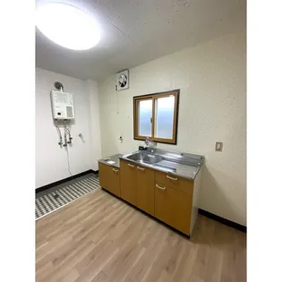 中市ハイツ【2階】のキッチン