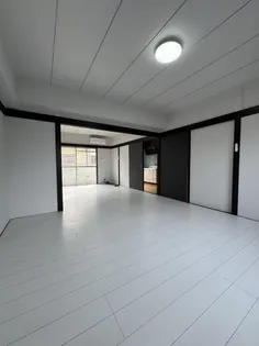 吾妻マンション【2階】の居間