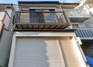 神奈川県横浜市鶴見区寛政町【一戸建】の外観