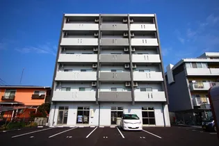 広島県福山市神辺町大字新徳田【マンション】の外観