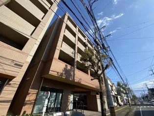 グリーンフィールド【3階】の外観