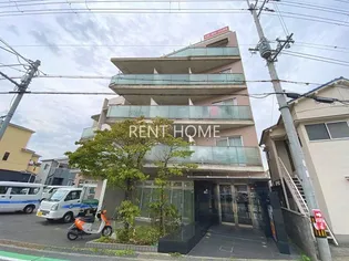 メゾンエルセラーンの外観