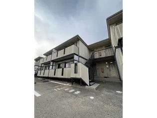 グランコートフェイマスC【1階】の外観